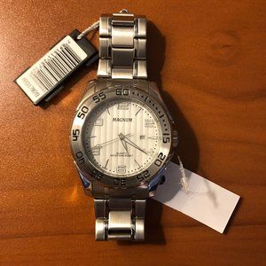 Magnum Silver Mens Wrist Watch NWT (MA31702Q)